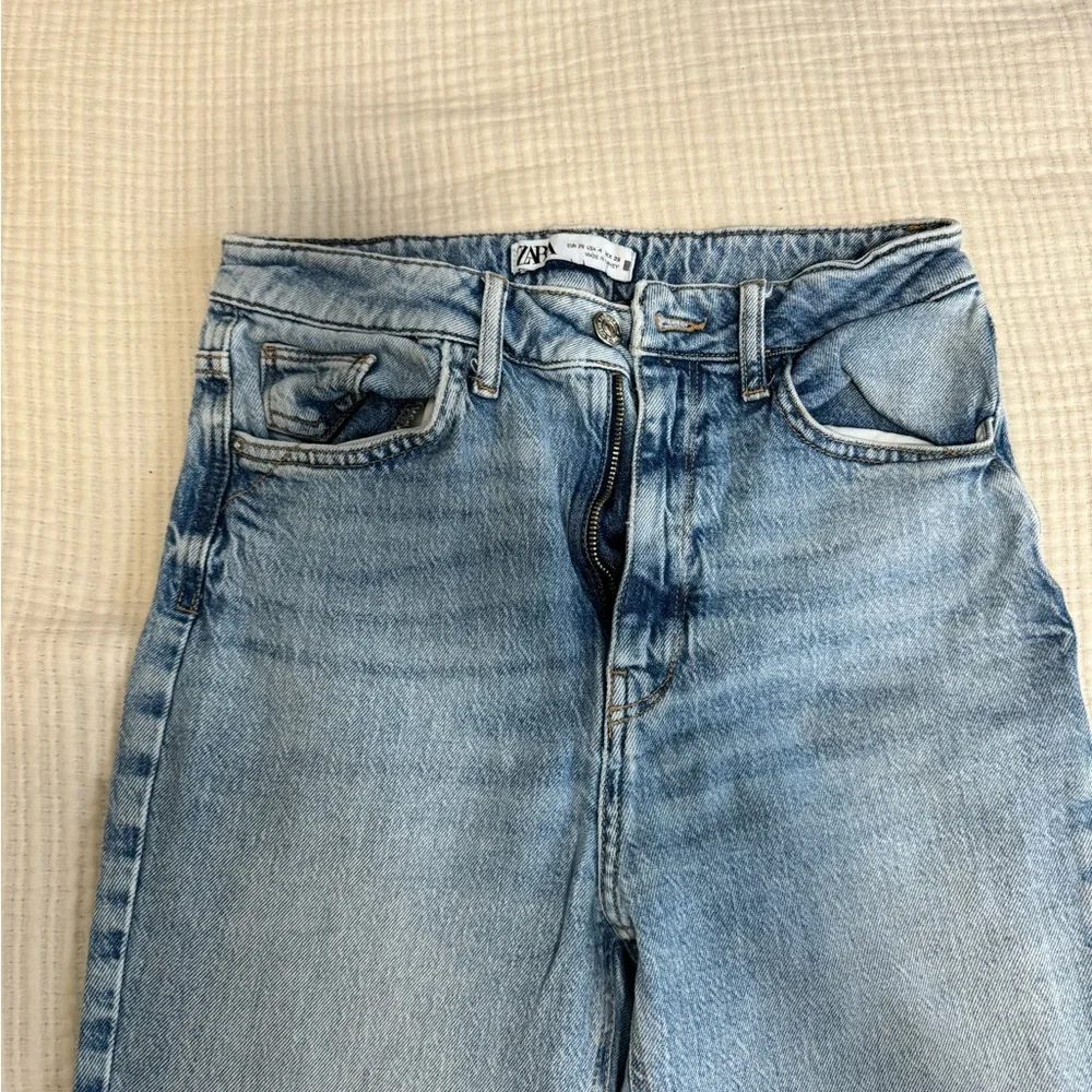 Zara Light Blue Jeans - Picture 1 of 5